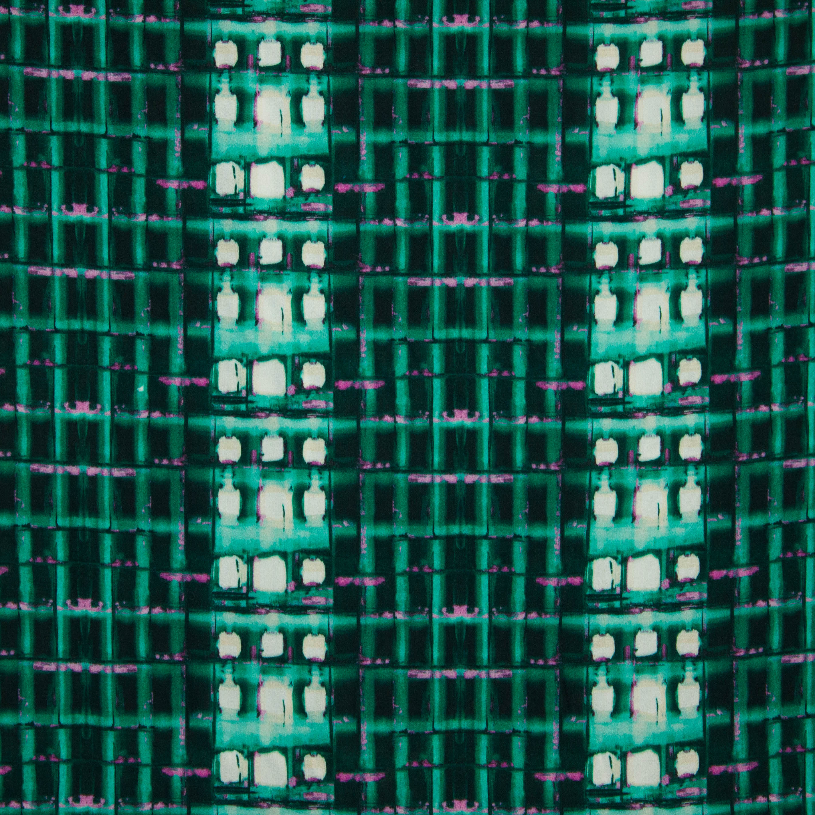 Viscose crêpe groen met roze accenten
